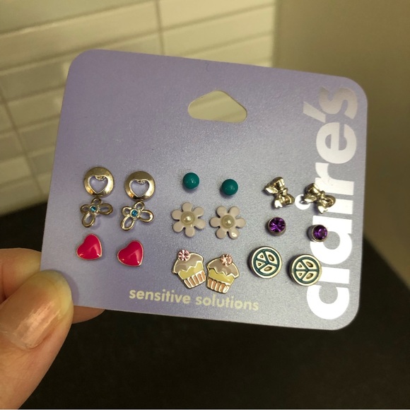 🧁🦋☮️NWT Claire’s sensitive solutions earring lot - Picture 5 of 6